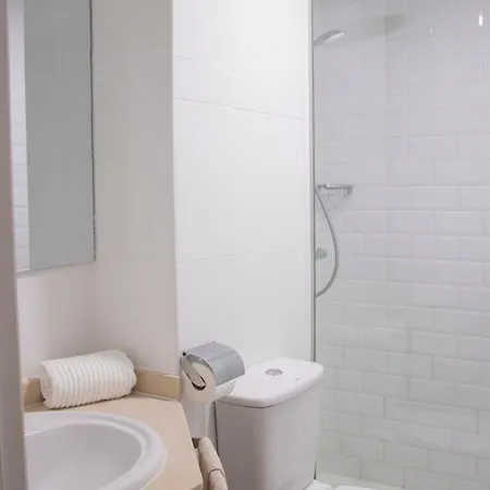 Atlantic Garden & Surf 164 * קורלחו