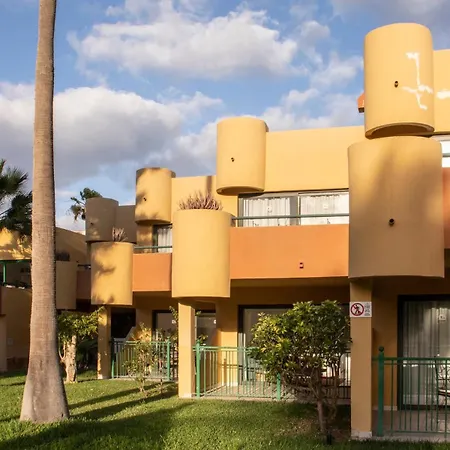 Atlantic Garden & Surf 164 קורלחו